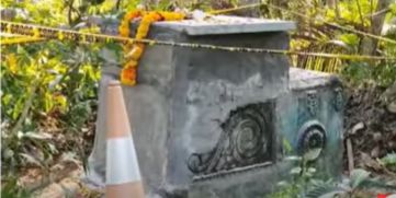  Neyyattinkara Tomb Controversy