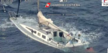 11 dead in two shipwrecks off Italian coast