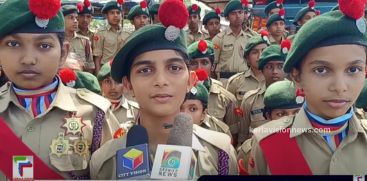 31K Battalion cadets of Chembilode School with food packets to feed Kannur