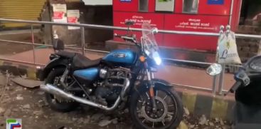 A person died after his bike went out of control and hit a tree in Vadanappally