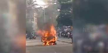 OMNI VAN CAUGHT FIRE AND DRIVER JUMPED OUT