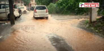 Iritti Taluk Hospital Road in Kannur gets washed away when it rains