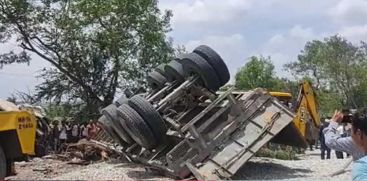 FIFTEEN DIES IN TRUCK ACCIDENT