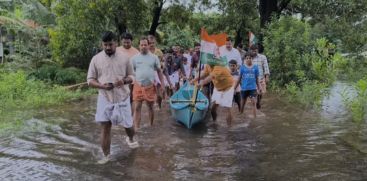 There is no solution to waterlogged roads; There is a strong protest against Kannur Cheruthazham Panchayat