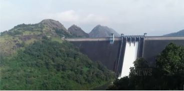 There is a strong protest over the non-opening of Idukki and Churuthoni dams even during the mid-summer break