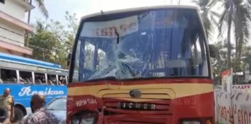 10 injured in KSRTC bus and mini tourist bus collision at Guruvayur Mavinchuvadu