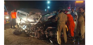 Seven people were injured in a collision between a car and a lorry in Thalikulam, Thrissur