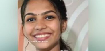 Plus Two student were found hanging dead at home in Kozhikode