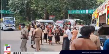 Huge crowd at Sannidhanam; Complaints that vehicles were stopped at places where drinking water was not available 