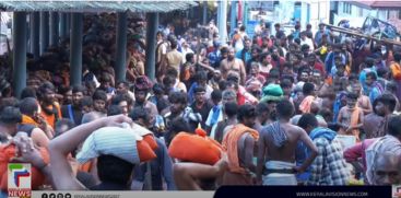 Devotees continue to flock to Sabarimala Sannidha