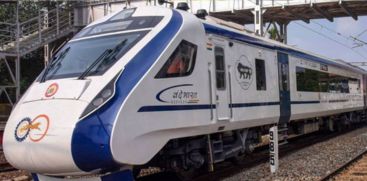 Vande Bharat Express train complaint and halted at Kannur railway station