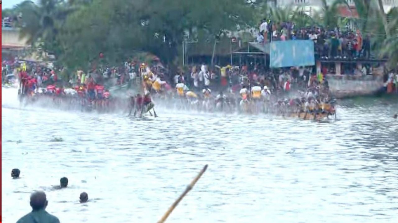 champakulam-moolam-boat-race-2024-winner-ayaparambu-valiya-divanji-got-raja-pramukhan-trophy