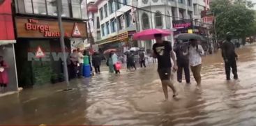 Lightning flood in Kochi; 98 mm of rain fell in one hour