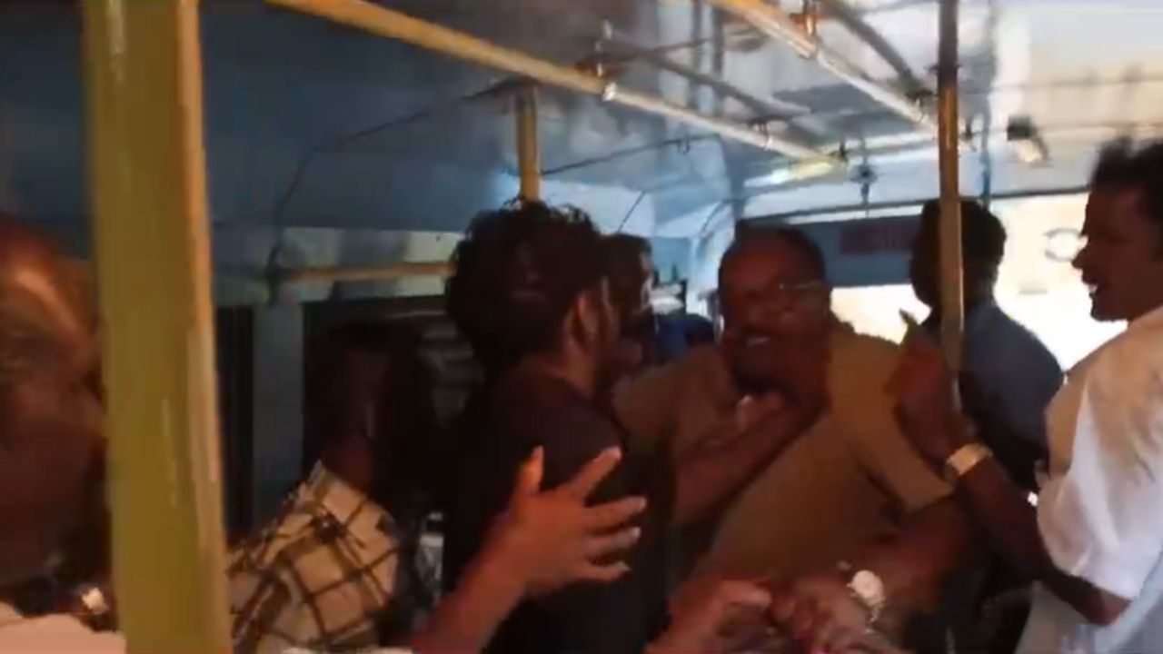  3 people assaulting driver and conductor