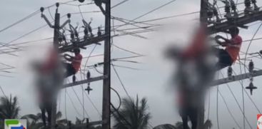 A non-state worker was shocked while changing electricity wires 