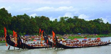 Aranmula Uthratathi Jal Mela