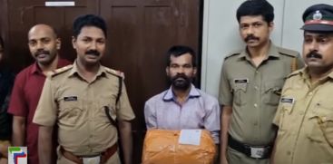  a worker arrested with 3 kg ganja in Azhikode