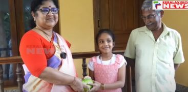 The fifth class girl handed over her savings to the Chief Minister's Relief Fund