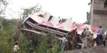 7 dead in Jammu LKashmir Bus accident 