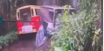 ksrtc buses collide 