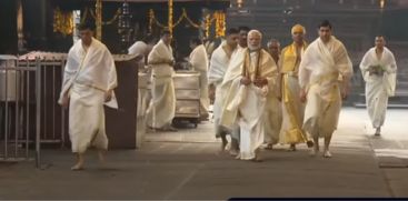 Prime Minister Narendra Modi visited Guruvayur and Triprayar temples