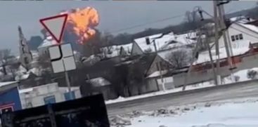 russian-military-plane-carrying-ukrainian-prisoners-crashes-killing